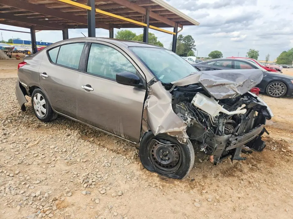 2017 NISSAN VERSA 1.6 SV  