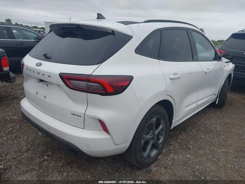 2023 FORD ESCAPE ST-LINE SELECT