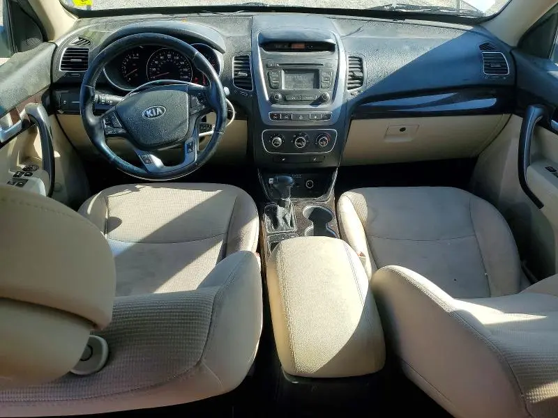 2015 KIA SORENTO LX  