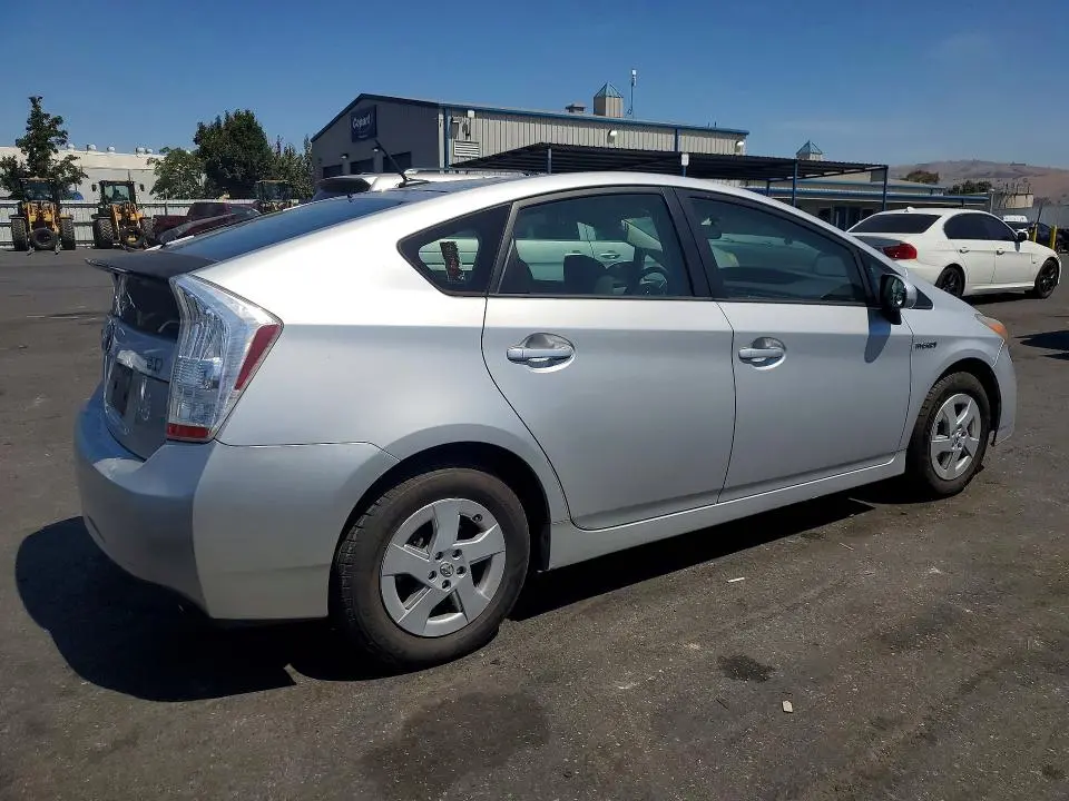 2010 TOYOTA PRIUS II  