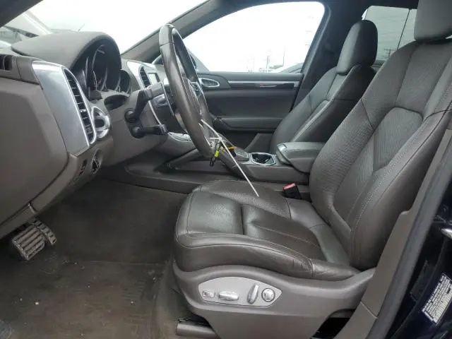 2016 PORSCHE CAYENNE S  