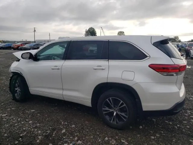 2018 TOYOTA HIGHLANDER LE  