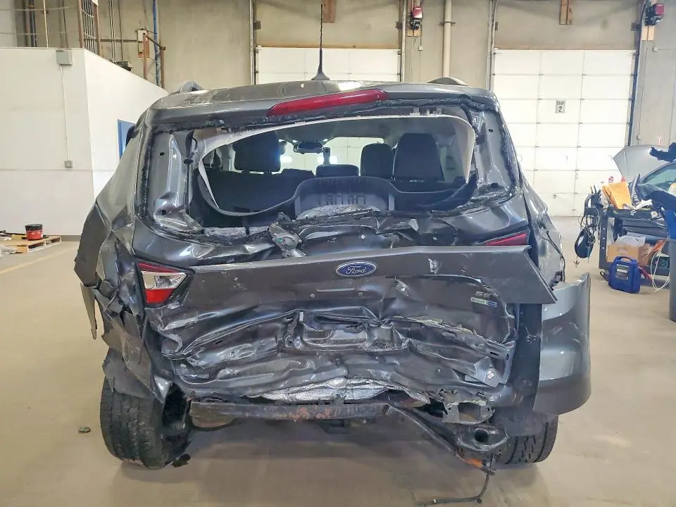 2019 FORD ESCAPE SE  