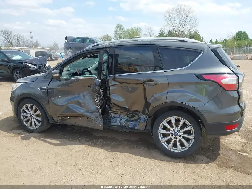 2018 FORD ESCAPE TITANIUM