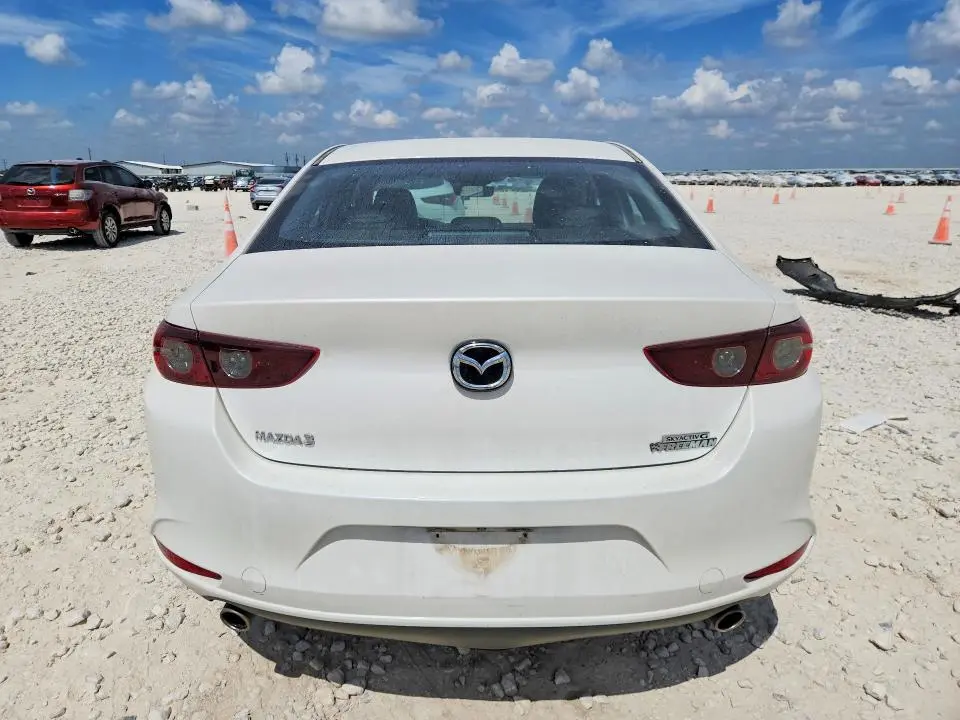 2021 MAZDA 3 SELECT  