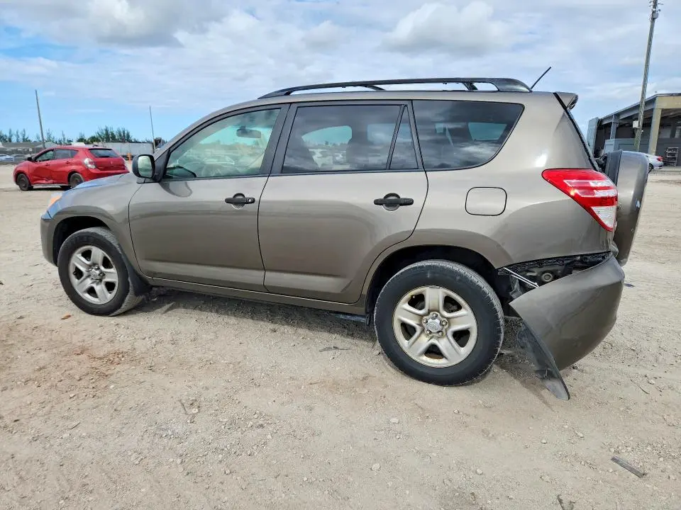 2012 TOYOTA RAV4 BASE  
