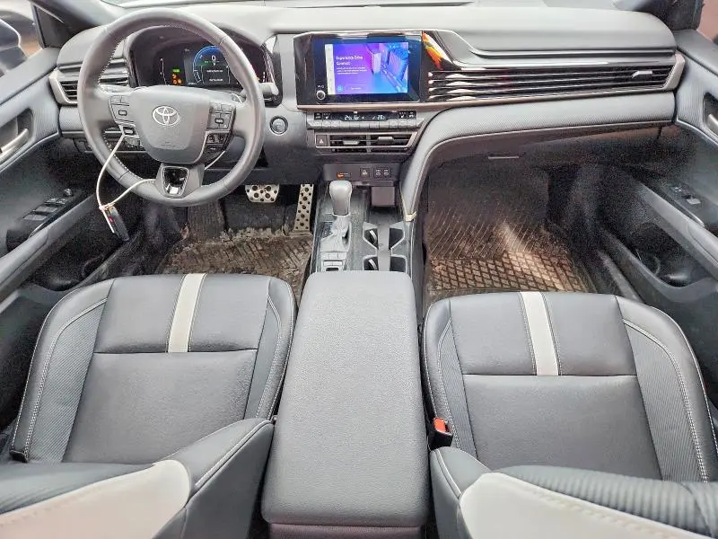 2025 TOYOTA CAMRY   