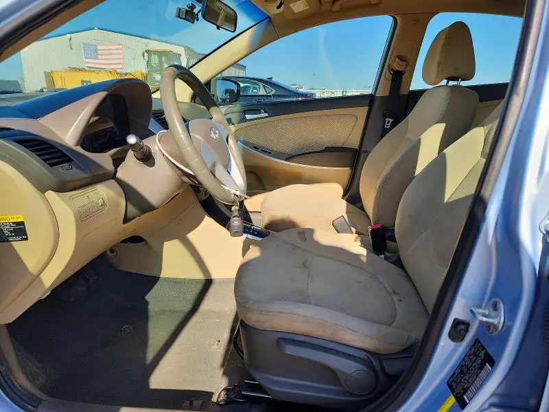 2013 HYUNDAI ACCENT GLS  