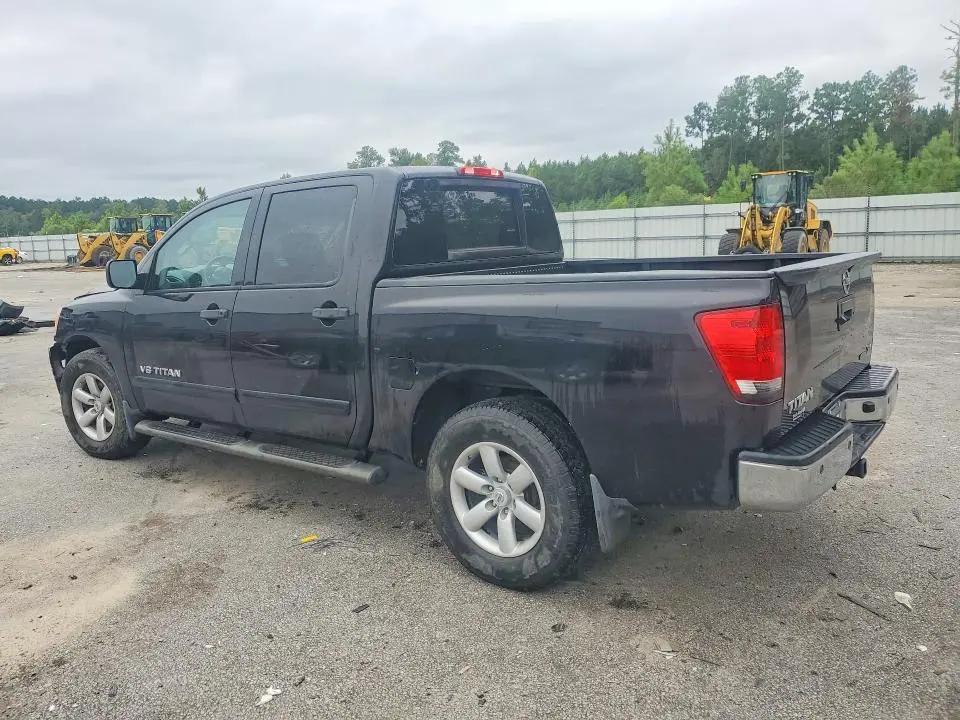 2014 NISSAN TITAN SV  