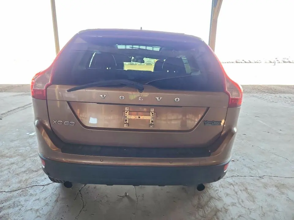 2011 VOLVO XC60 3.2  