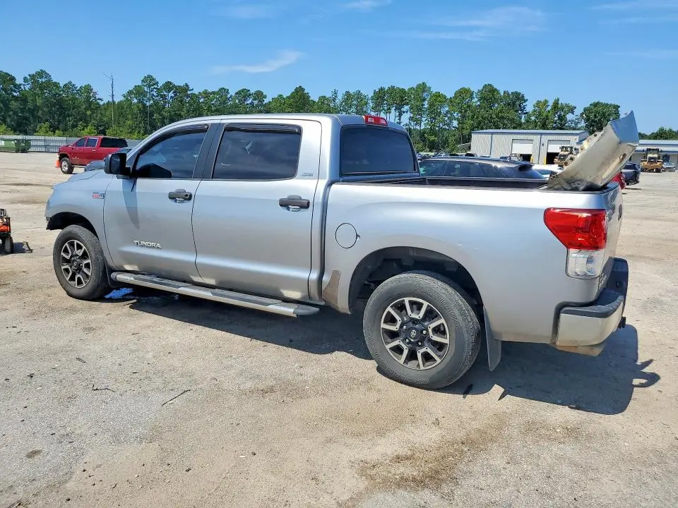 2011 TOYOTA TUNDRA CREWMAX SR5  