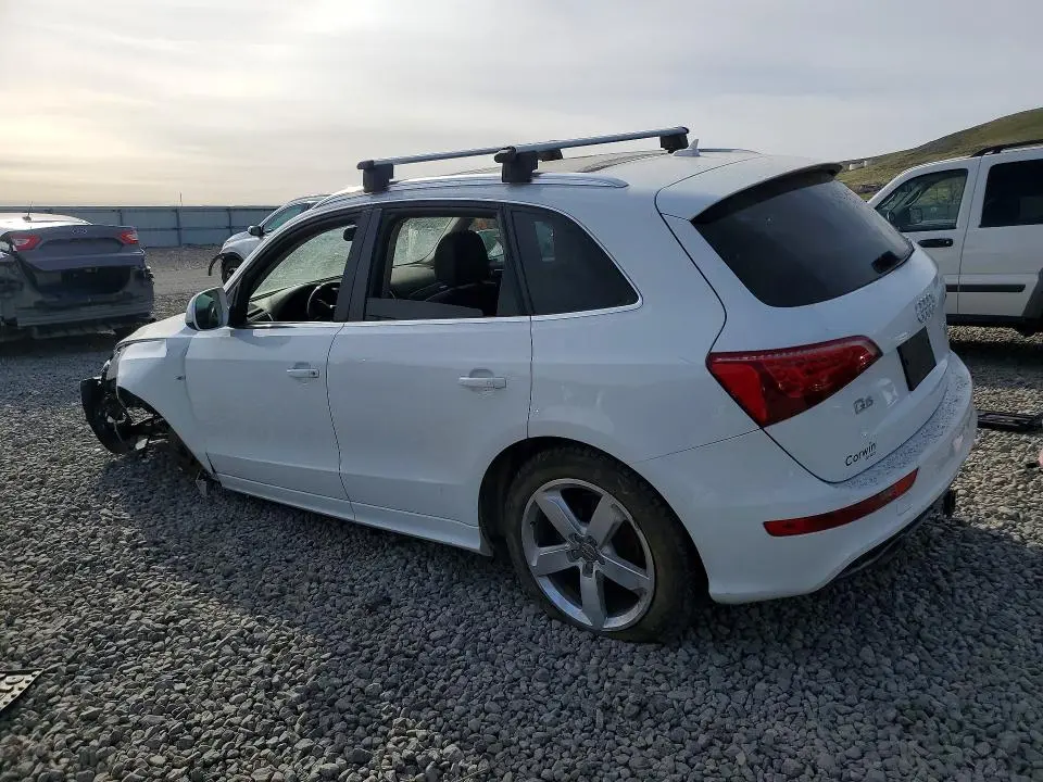 2011 AUDI Q5 PREMIUM PLUS  