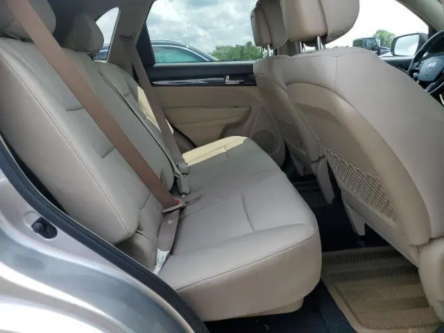 2013 KIA SORENTO LX  