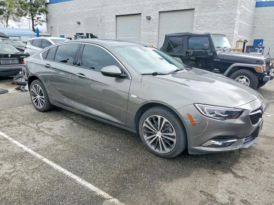2018 BUICK REGAL ESSENCE  