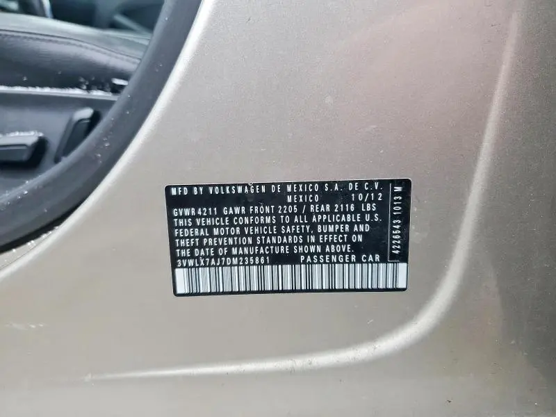 2013 VOLKSWAGEN JETTA SEL  