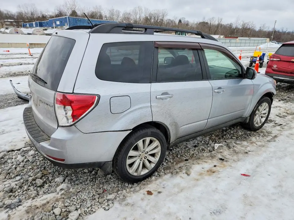 2013 SUBARU FORESTER 2.5X PREMIUM  
