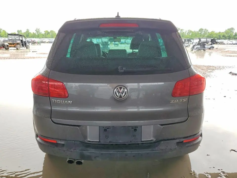 2014 VOLKSWAGEN TIGUAN S  