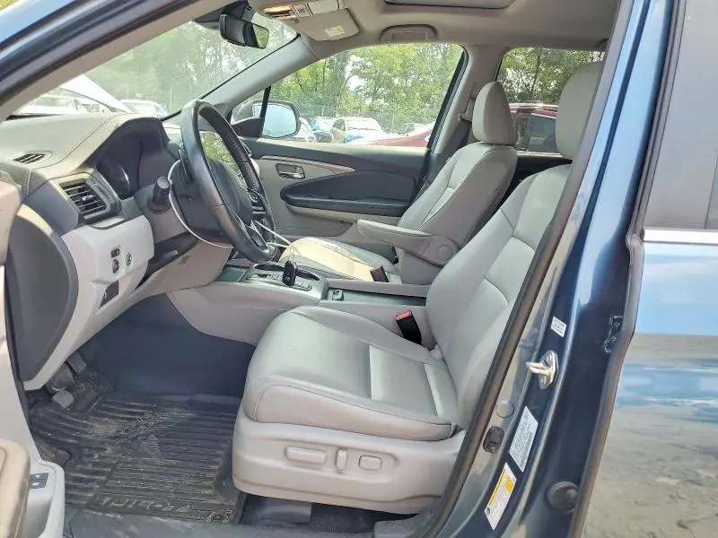 2021 HONDA PILOT SE  