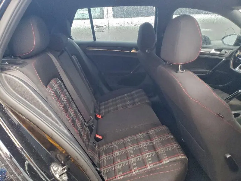 2016 VOLKSWAGEN GTI S/SE  