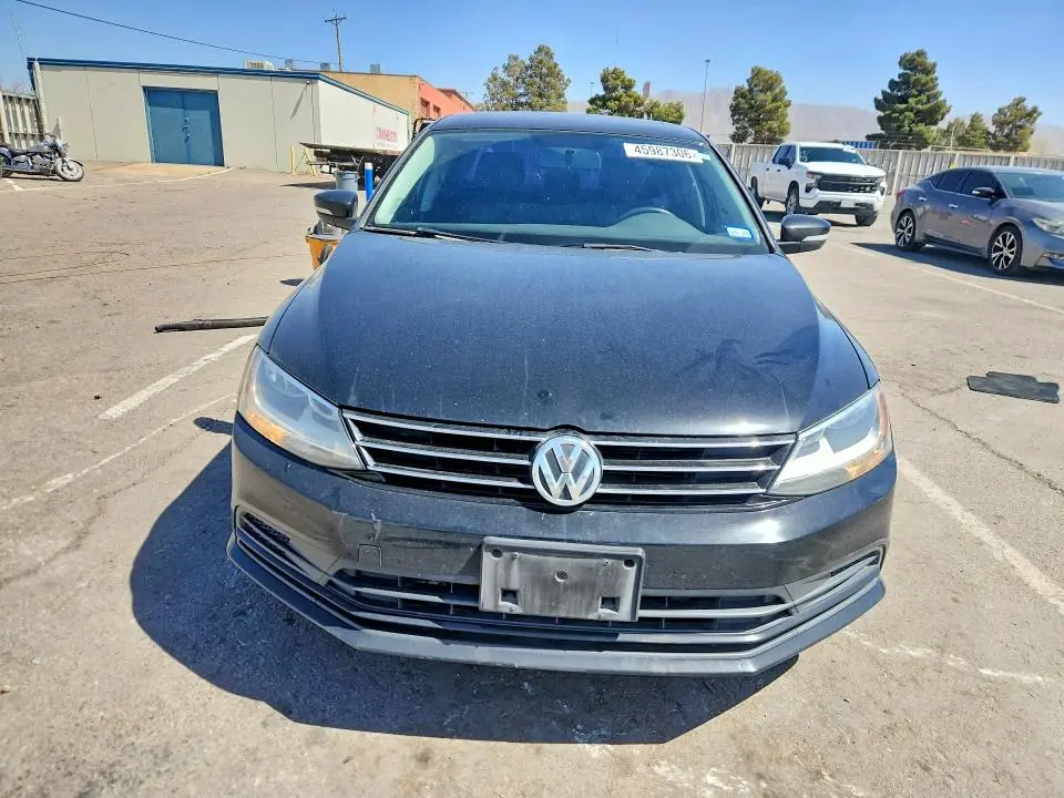 2016 VOLKSWAGEN JETTA SE  