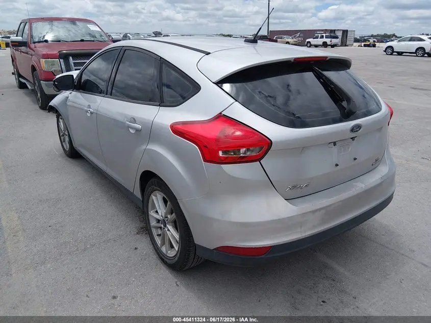 2016 FORD FOCUS SE