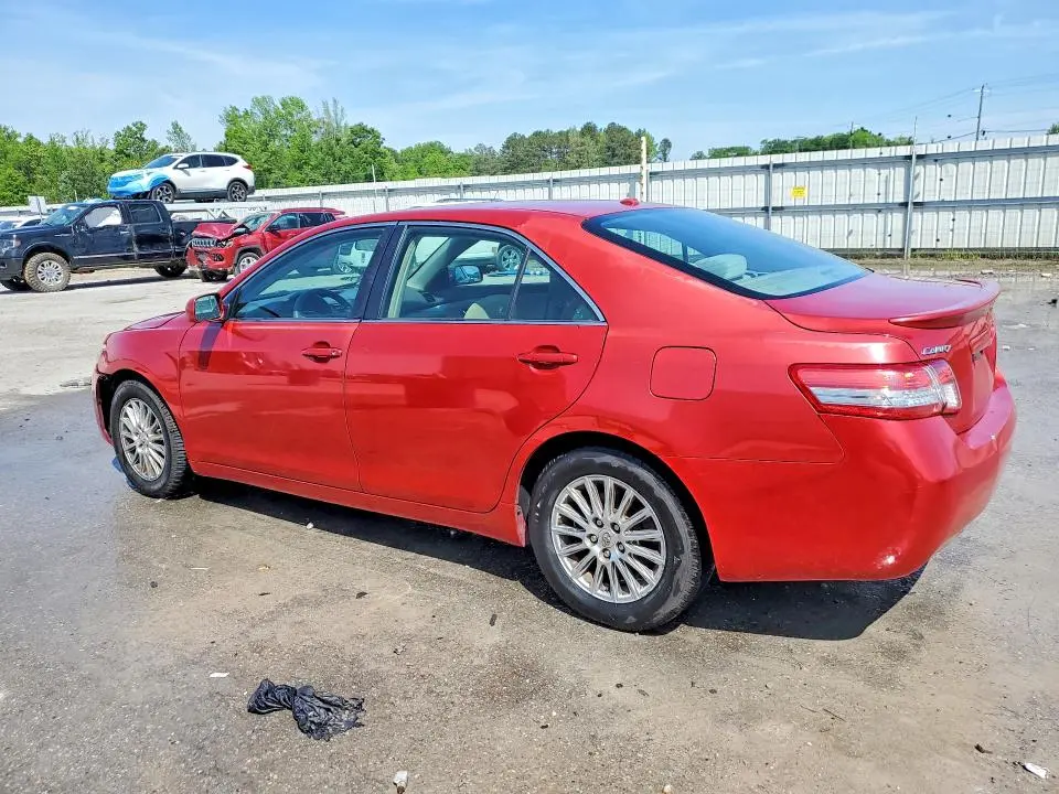 2010 TOYOTA CAMRY LE  