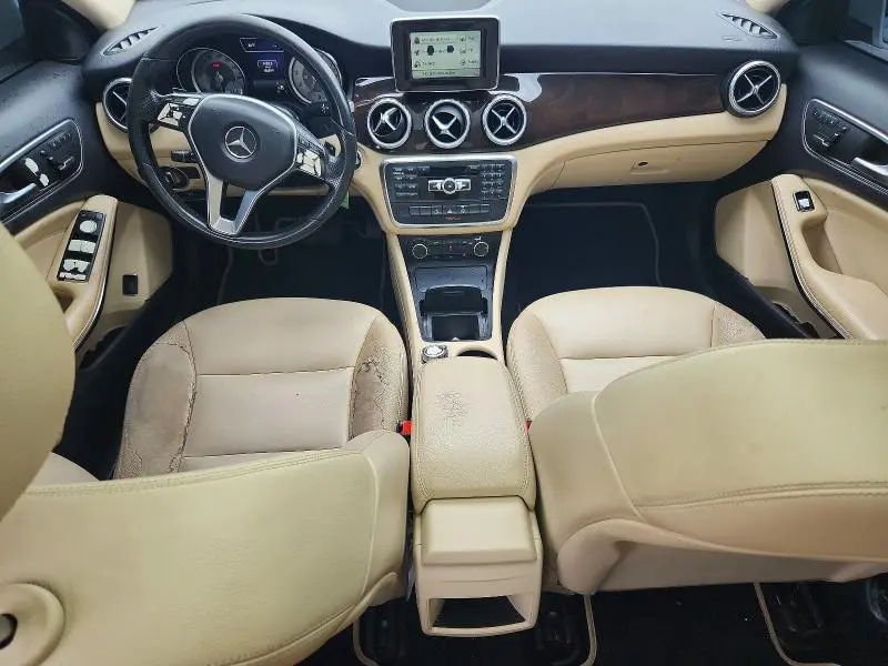 2015 MERCEDES-BENZ GLA 250  