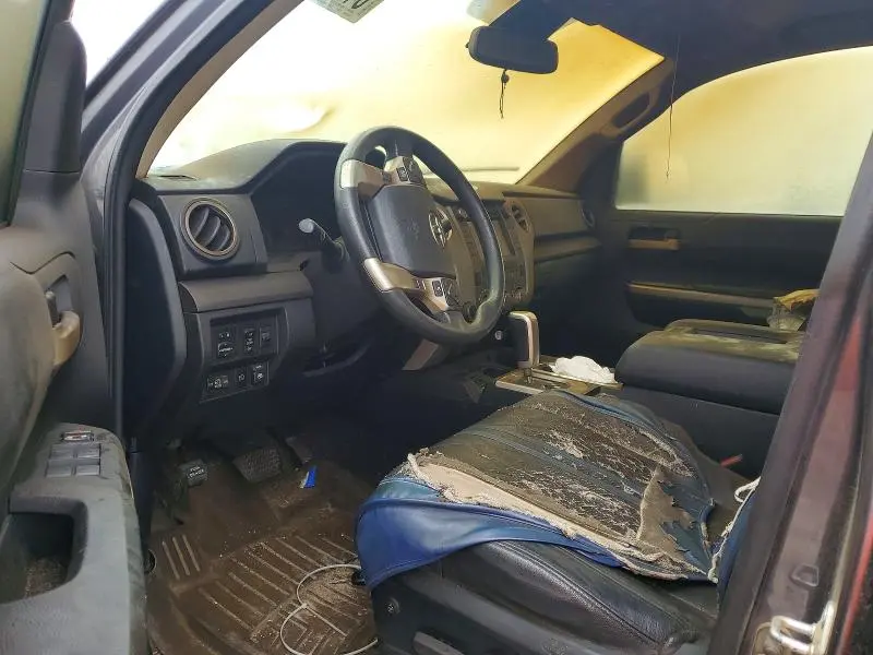 2018 TOYOTA TUNDRA CREWMAX SR5  