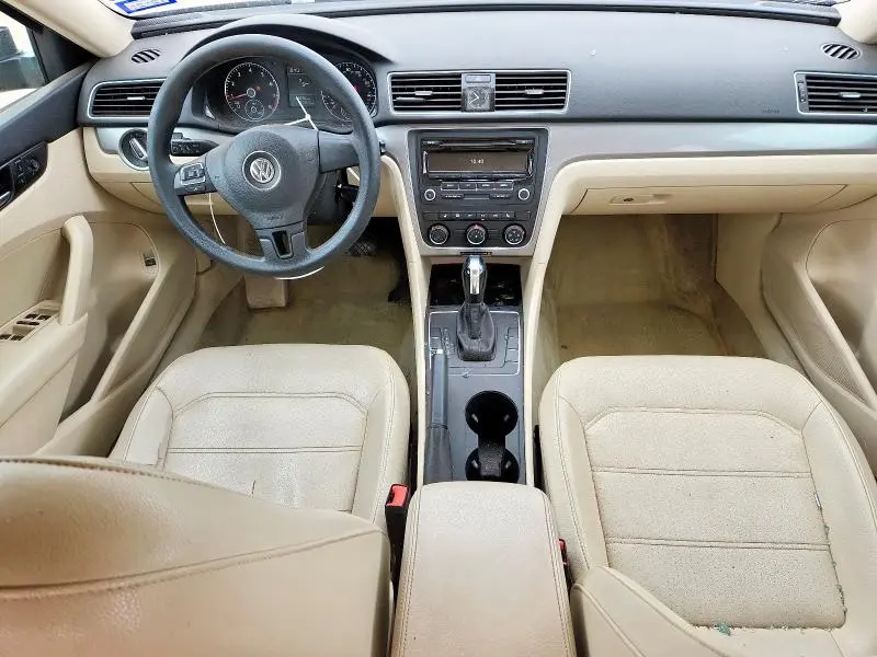 2013 VOLKSWAGEN PASSAT S  