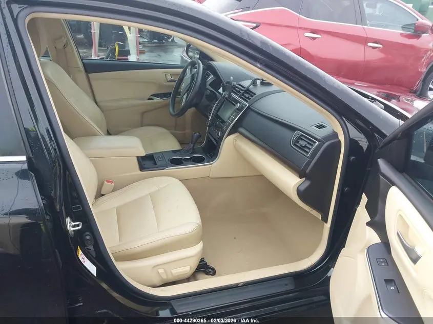 2017 TOYOTA CAMRY XLE