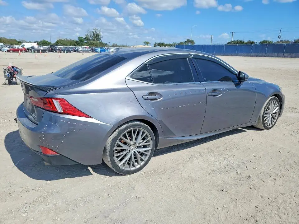 2016 LEXUS IS 200T  