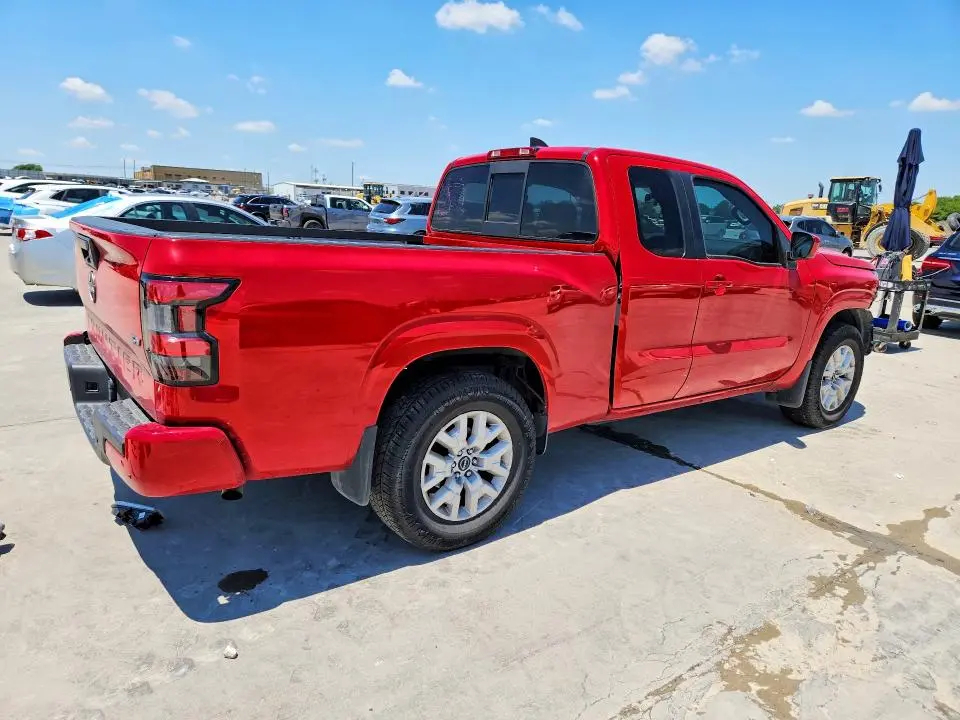 2022 NISSAN FRONTIER SV  