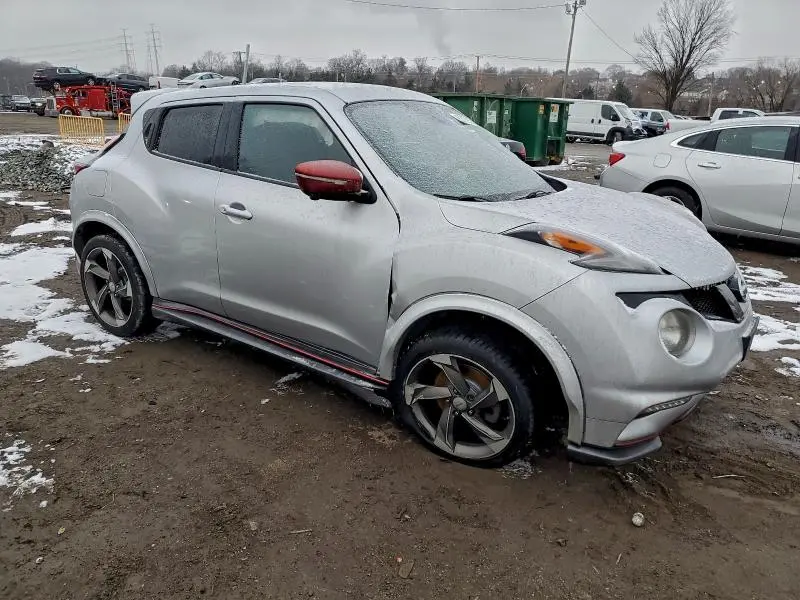 2015 NISSAN JUKE S  
