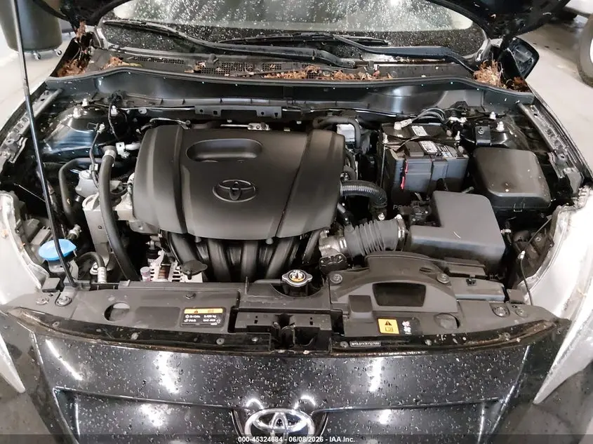 2019 TOYOTA YARIS LE
