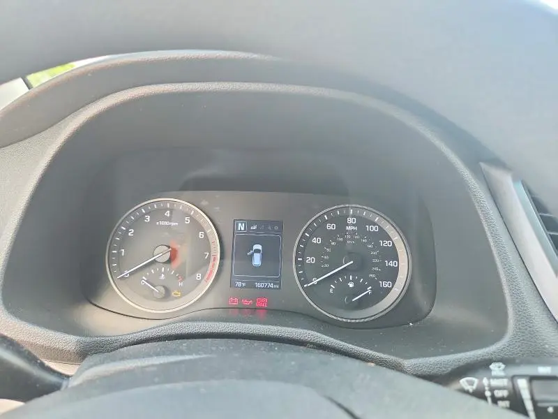2017 HYUNDAI TUCSON SE  
