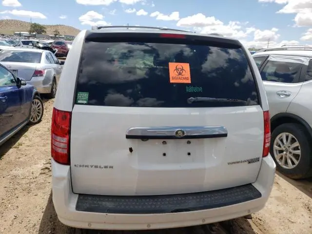 2010 CHRYSLER TOWN & COUNTRY TOURING PLUS  