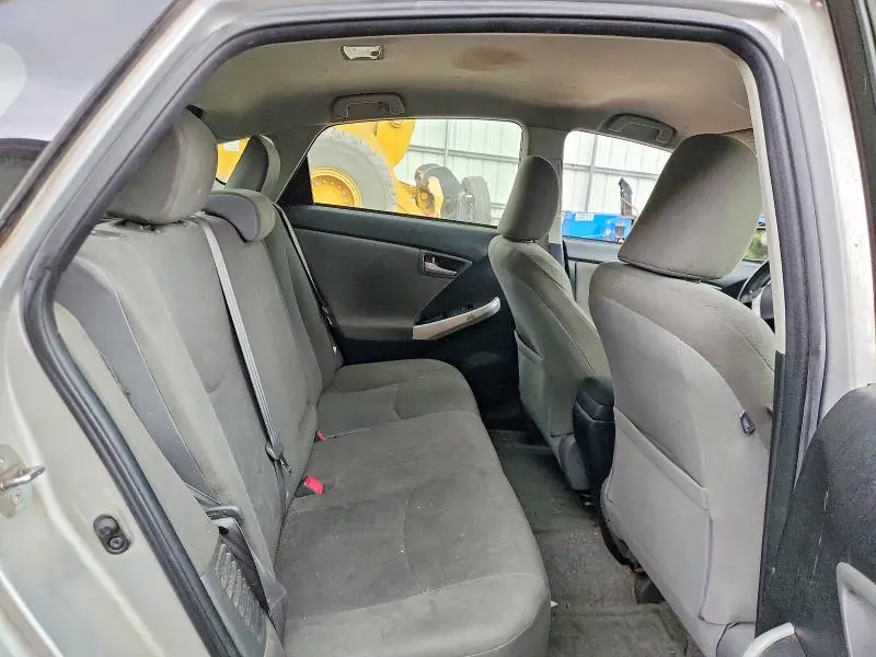 2013 TOYOTA PRIUS TWO  