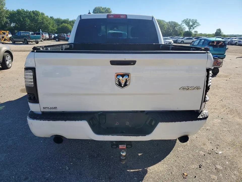2013 RAM 1500 SPORT  