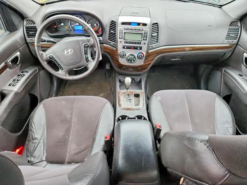 2012 HYUNDAI SANTA FE SE  