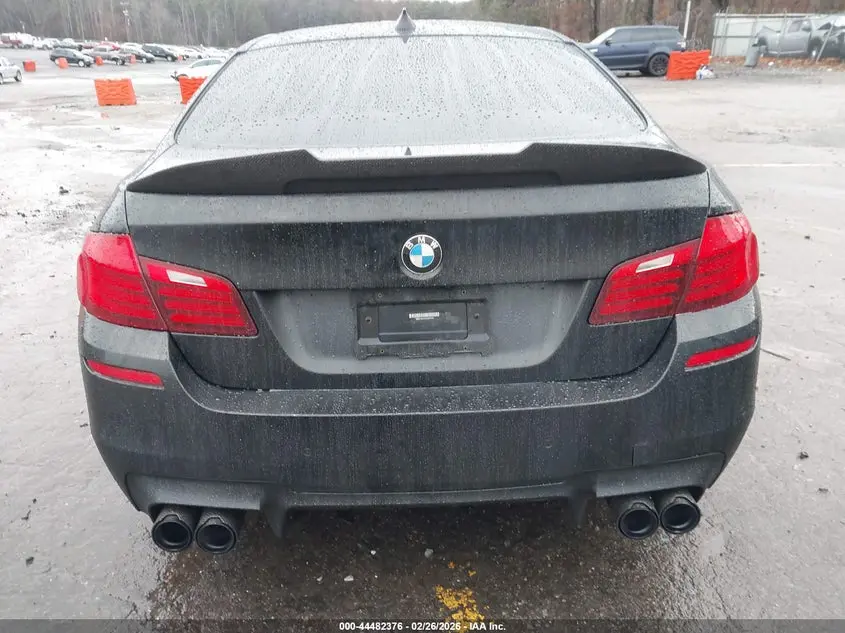 2014 BMW M5  