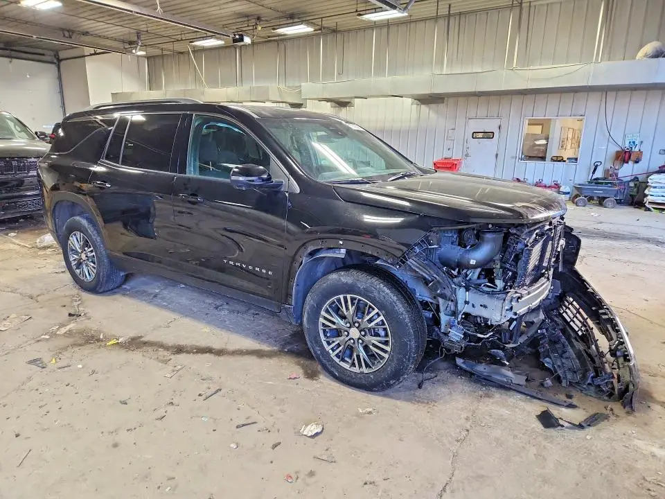 2024 CHEVROLET TRAVERSE LT  