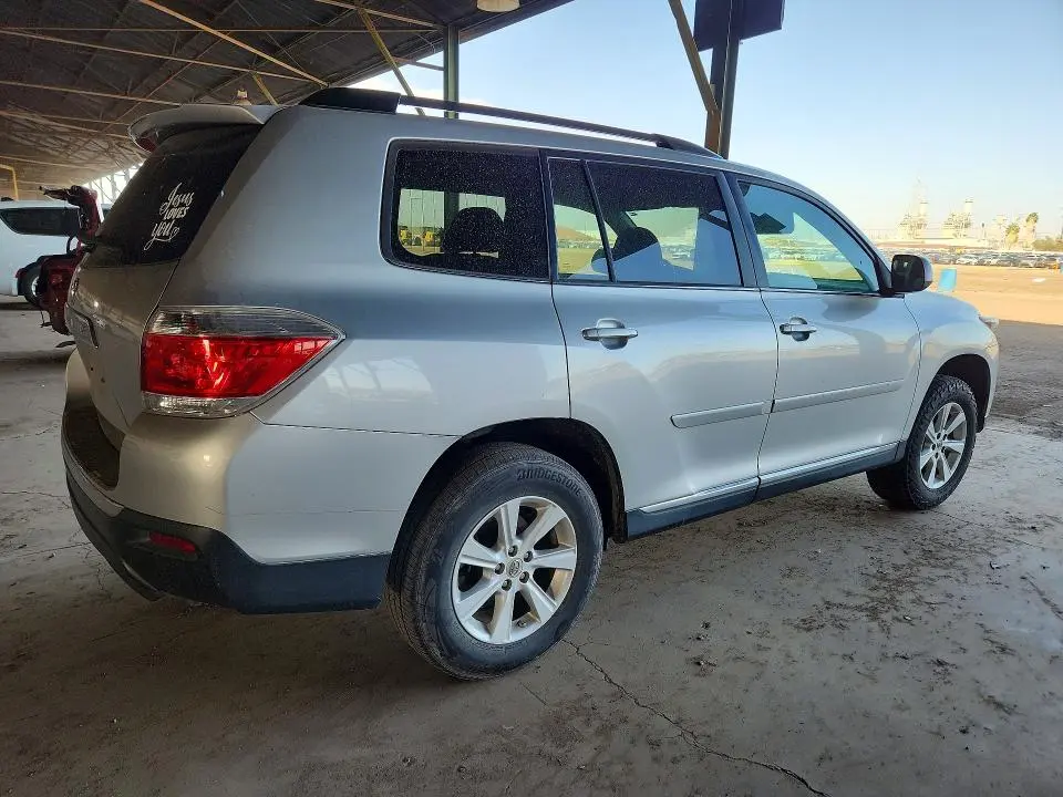 2012 TOYOTA HIGHLANDER BASE  
