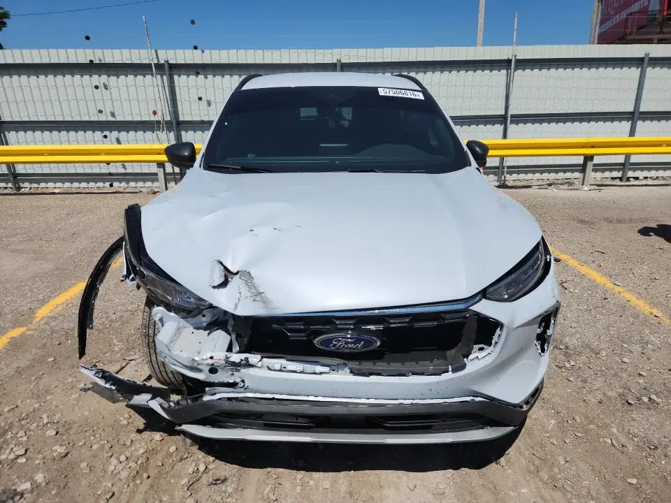 2025 FORD ESCAPE ST LINE  