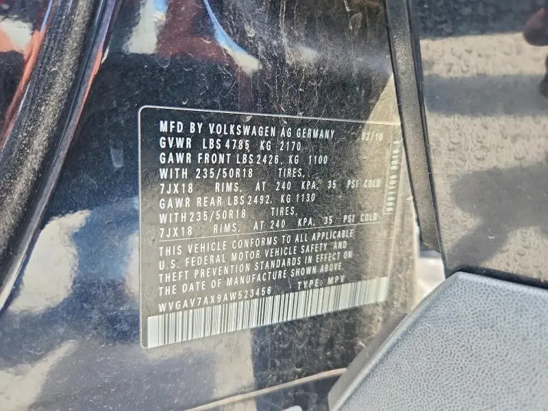 2010 VOLKSWAGEN TIGUAN S  