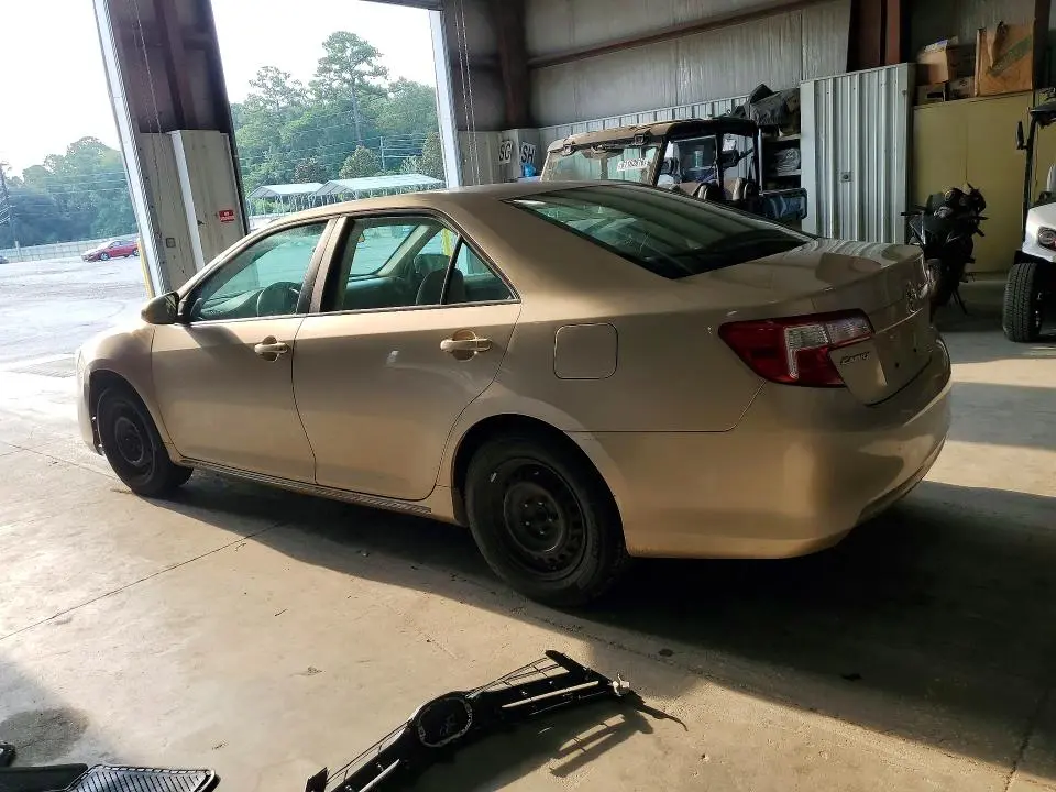 2012 TOYOTA CAMRY LE  