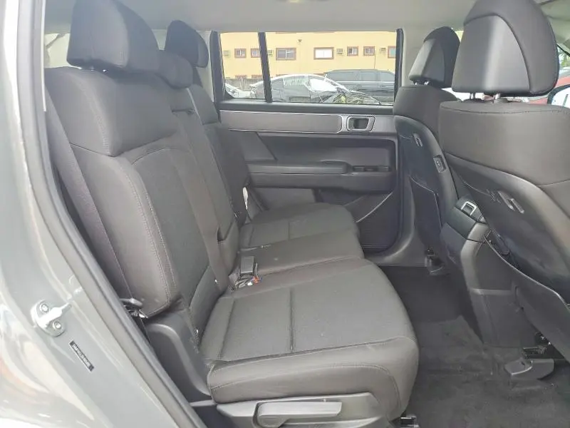 2024 HYUNDAI SANTA FE SE  
