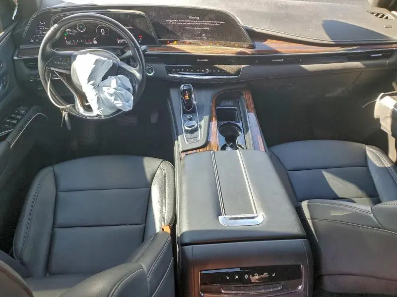 2021 CADILLAC ESCALADE LUXURY  