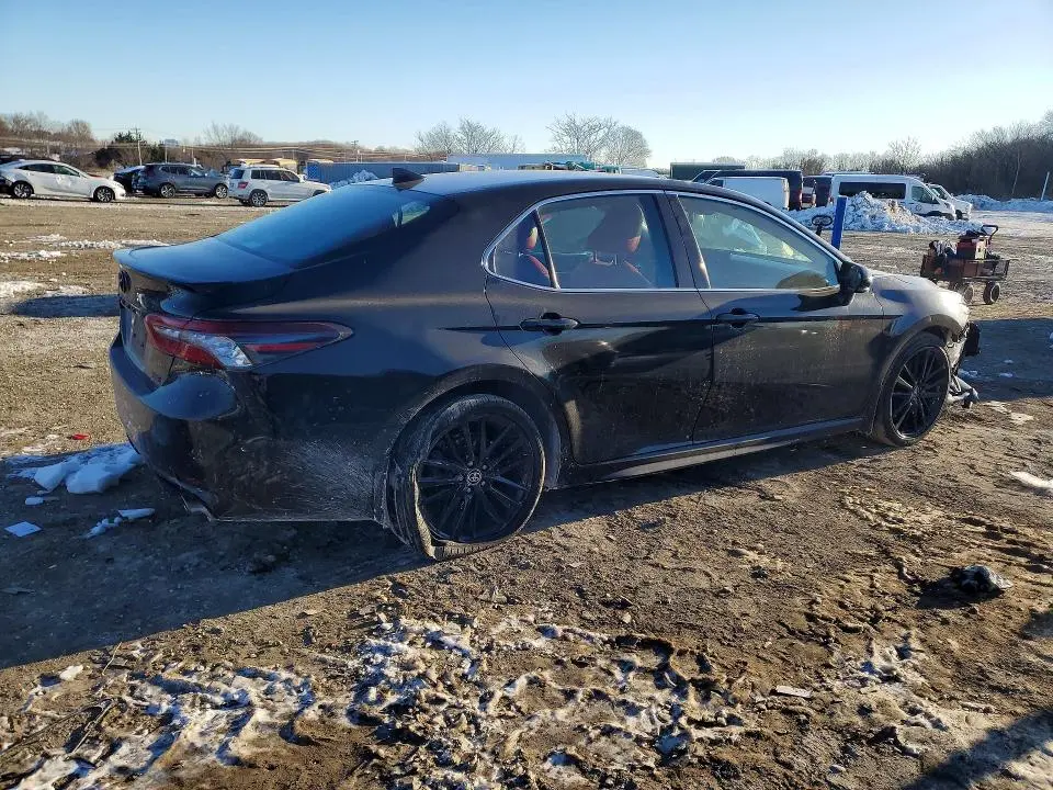 2022 TOYOTA CAMRY XSE  