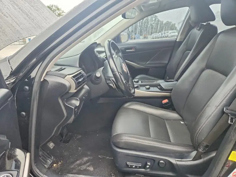 2018 LEXUS IS 300  