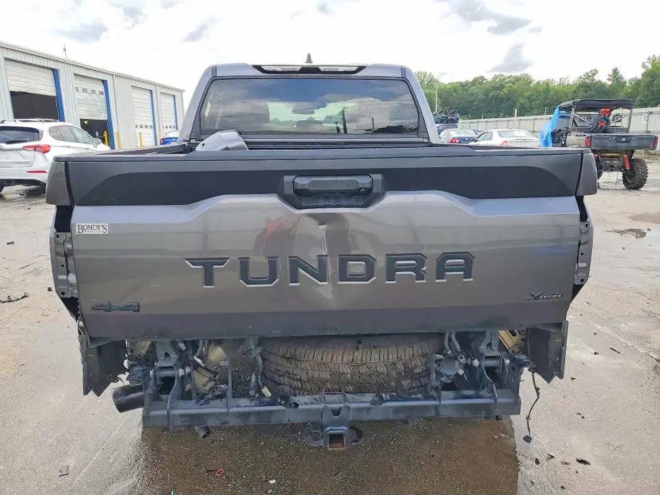 2024 TOYOTA TUNDRA SR5  